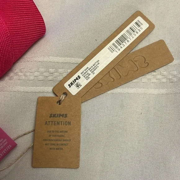 SKIMS Knit Cheeky Bikini Bottom - Picture 5 of 6